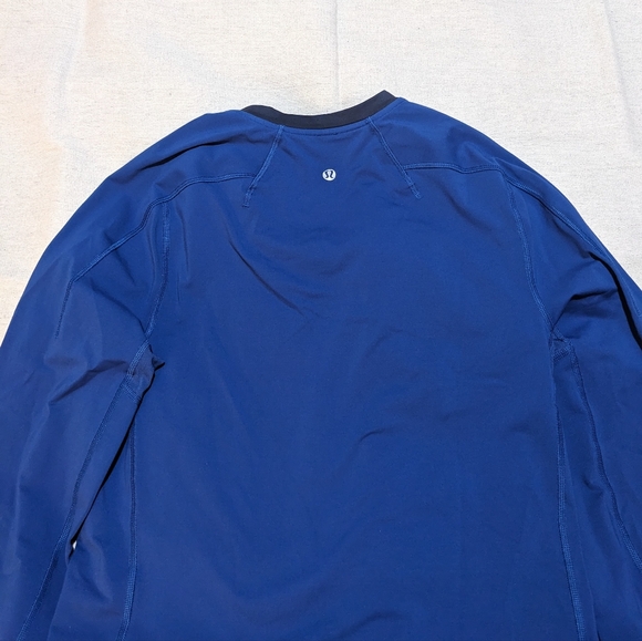2 For $60! Lululemon Running performance long sleeve mens S - Picture 6 of 7